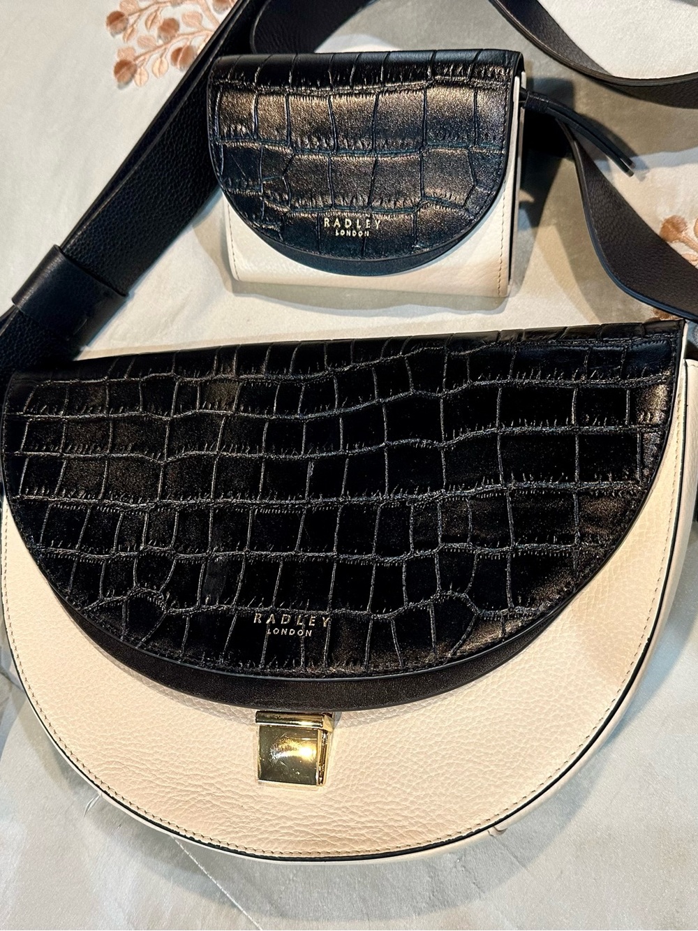 RADLEY LONDON Black and Cream Croc-Texture Saddle Crossbody with Coin Pouch